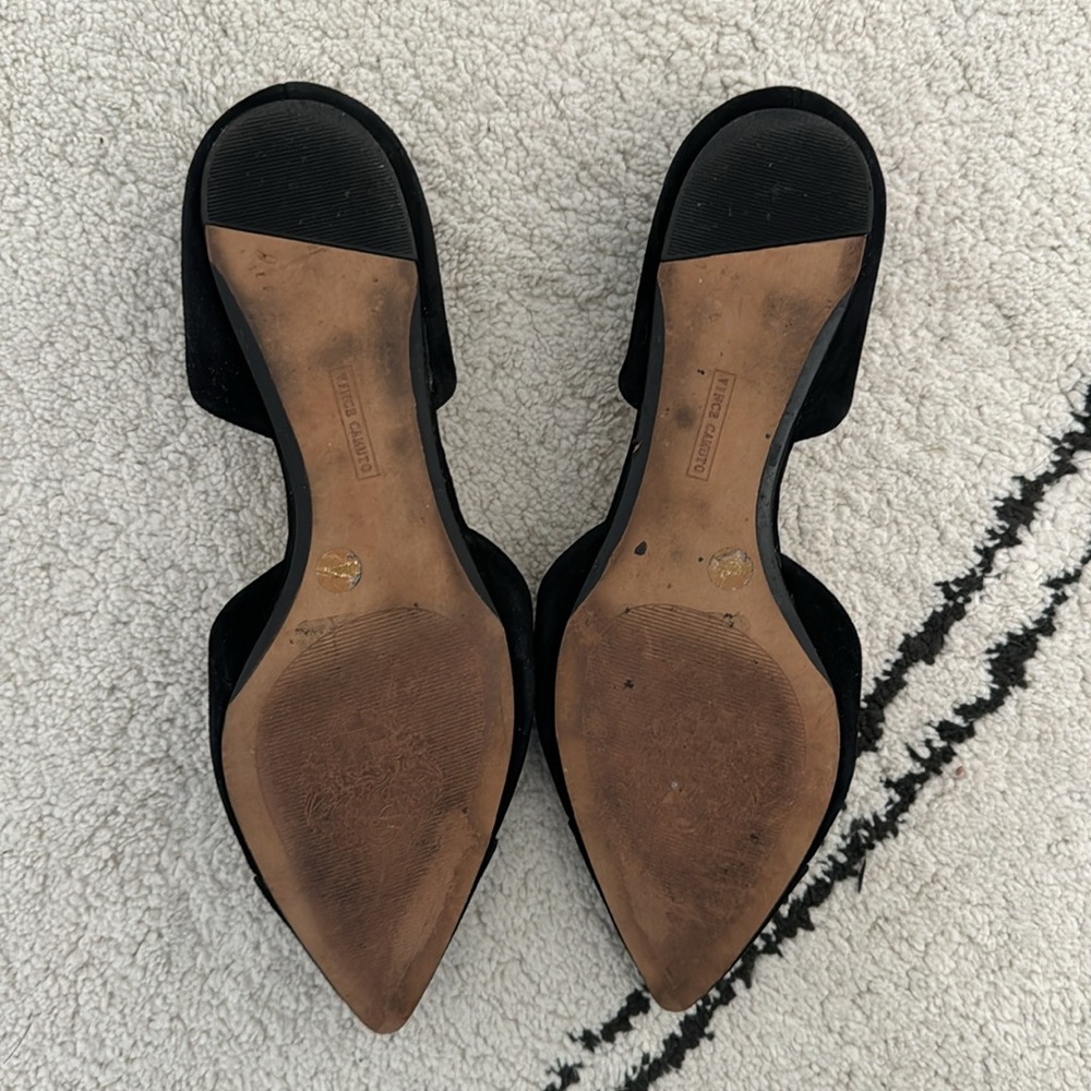 Vince Camuto Suede Black Pointed Toe Flats size 7 - Picture 4 of 4